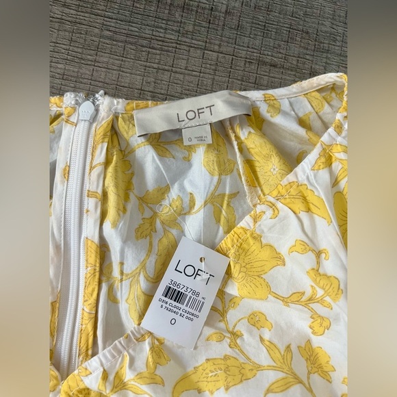 NWT! LOFT Floral Poplin Shirred Mini Dress 0 Soft Yellow Ann Taylor Wedding Puff - Picture 6 of 7